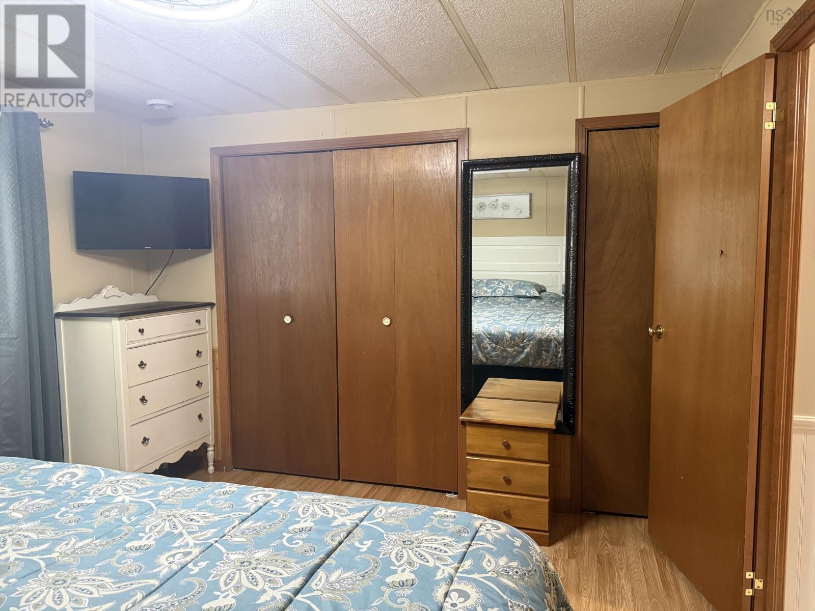 10 Fall Street Property Photo 27