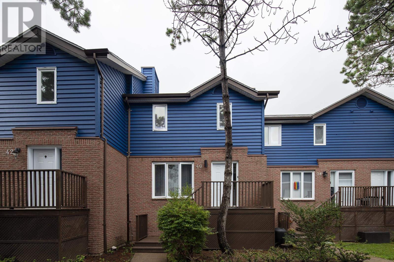 40 Attenborough Court Property Photo 1