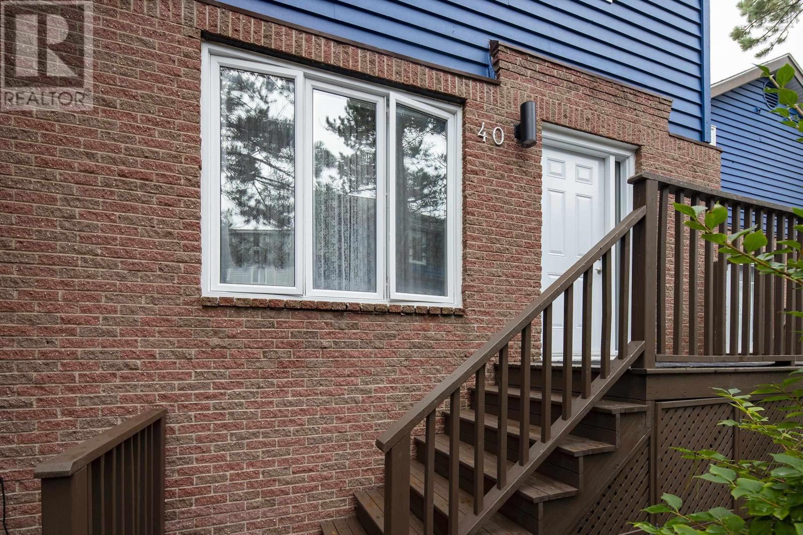 40 Attenborough Court Property Photo 2