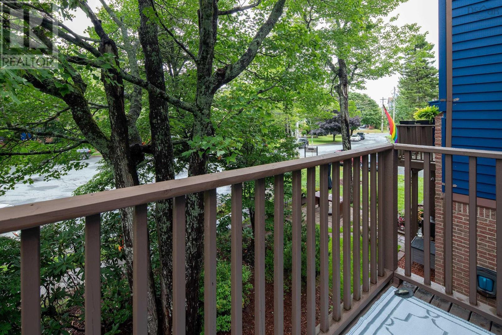 40 Attenborough Court Property Photo 11