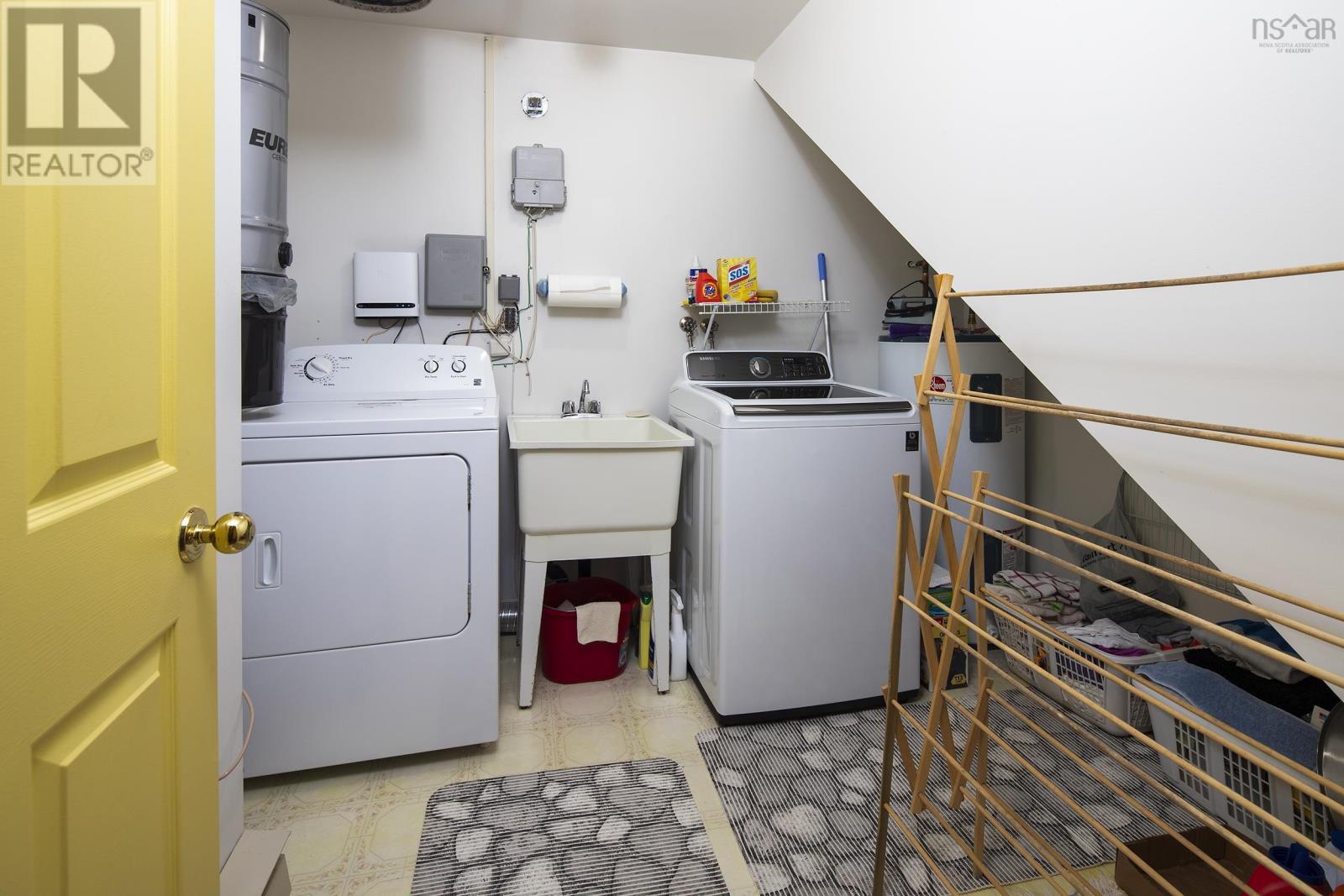 40 Attenborough Court Property Photo 31