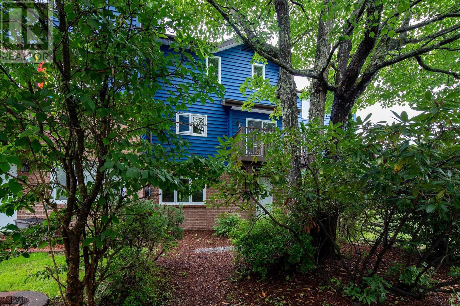 40 Attenborough Court Property Photo 41