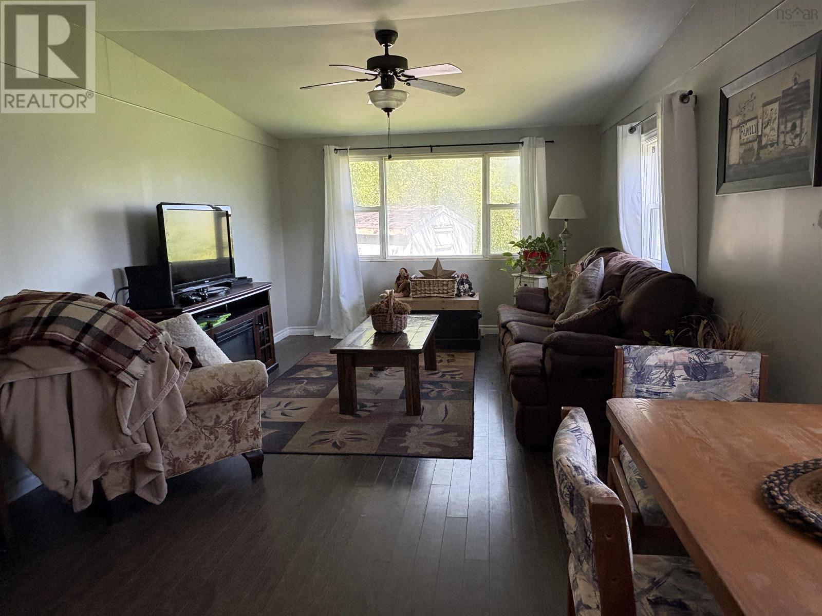 805 Marshdale Road Property Photo 11
