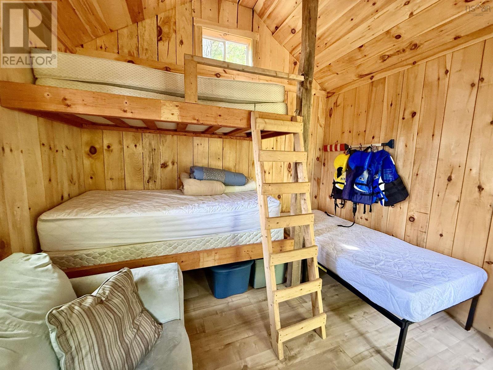 297 Albion Drive Property Photo 15