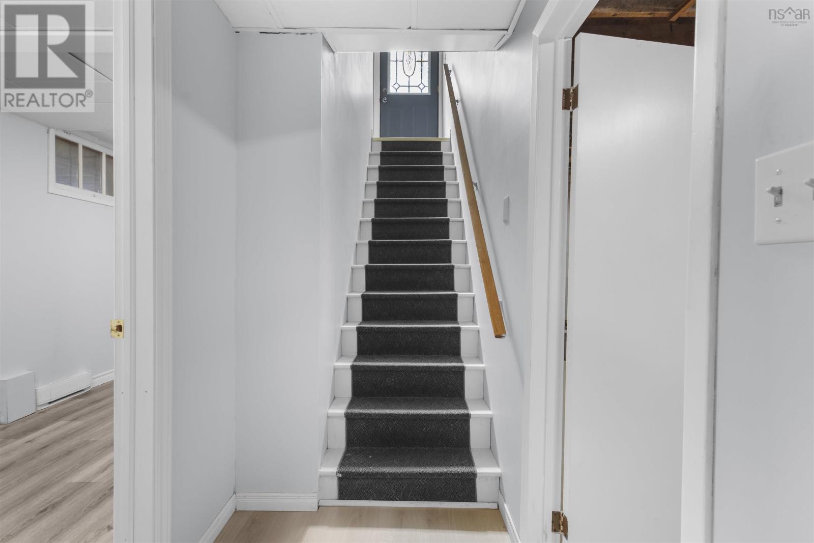 37 Beaver Bank Road Property Photo 10