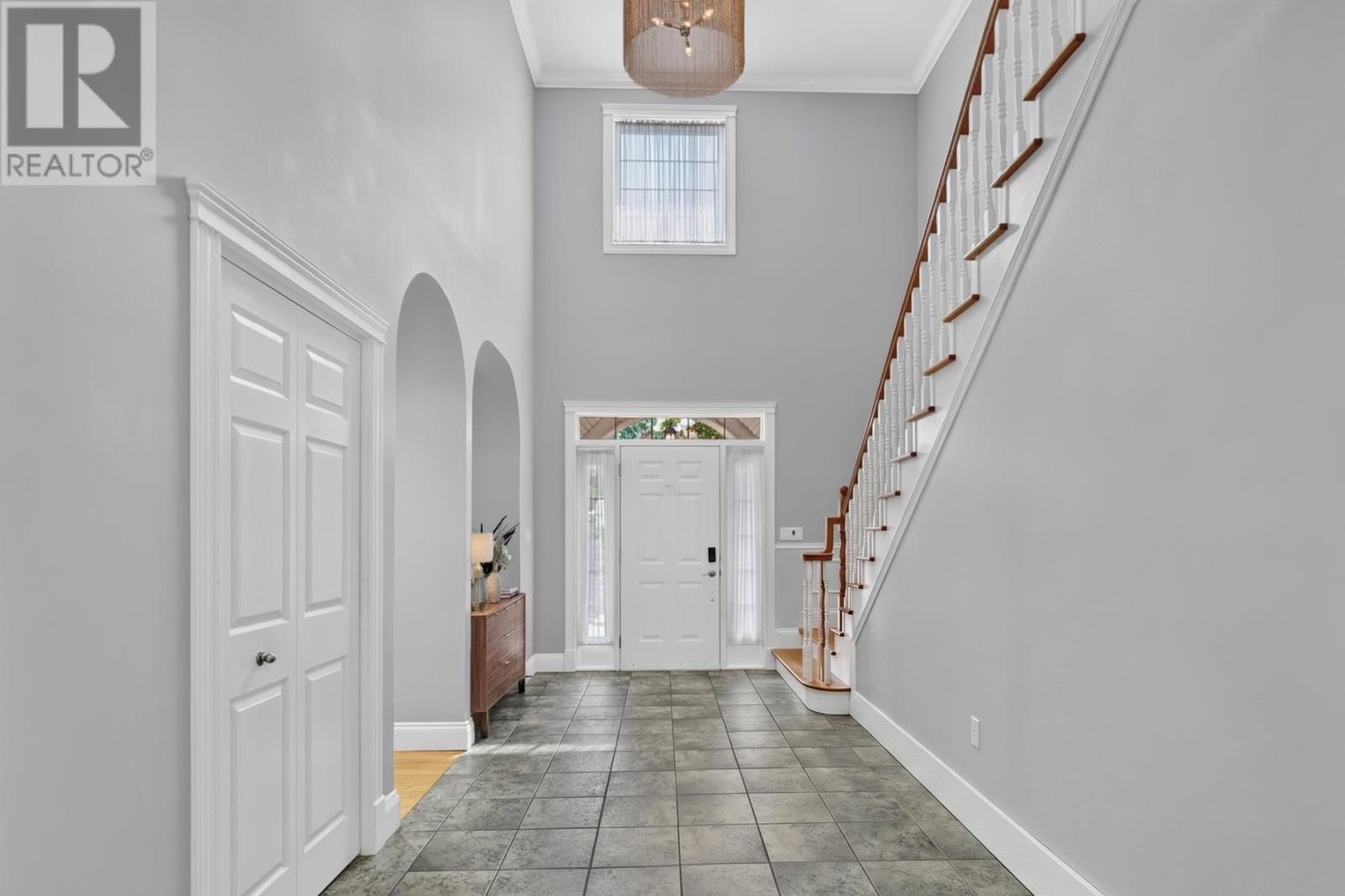 45 Brittany Drive Property Photo 17