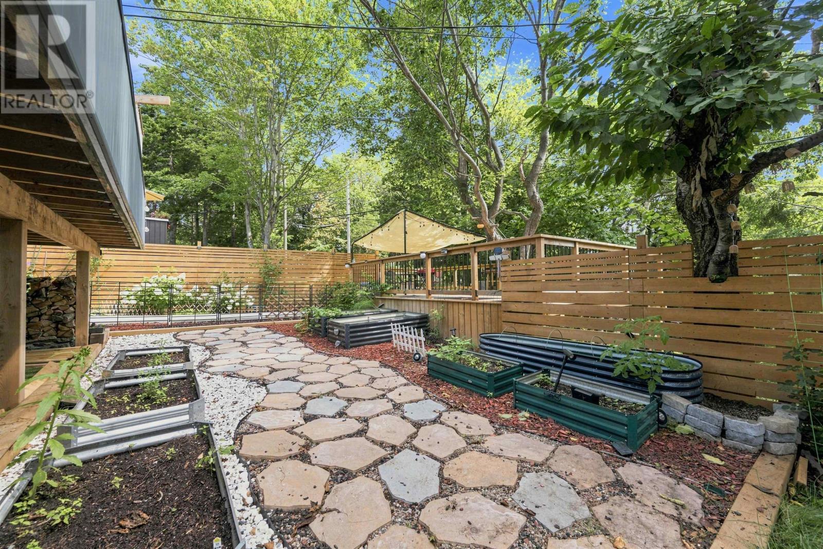 96 Bayview Road Property Photo 39