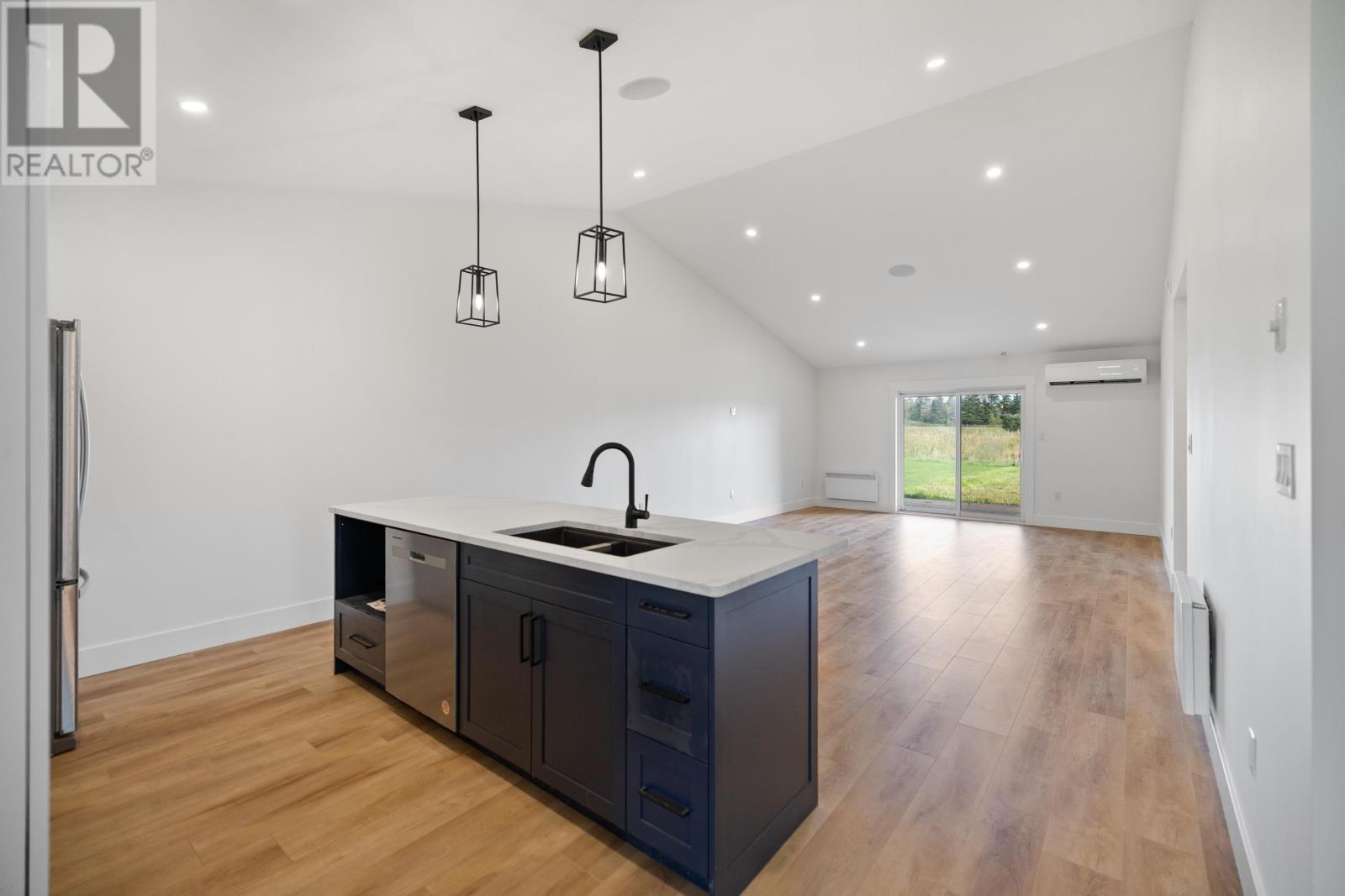20 Beech Hill Avenue Property Photo 5