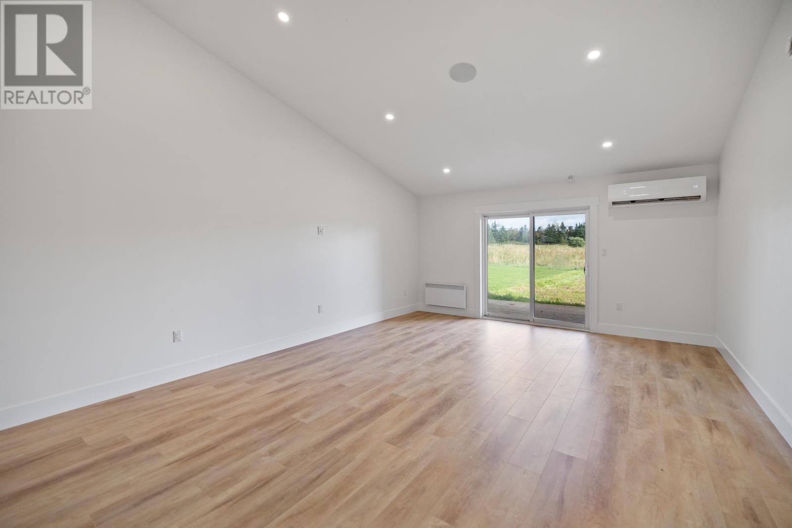 20 Beech Hill Avenue Property Photo 6
