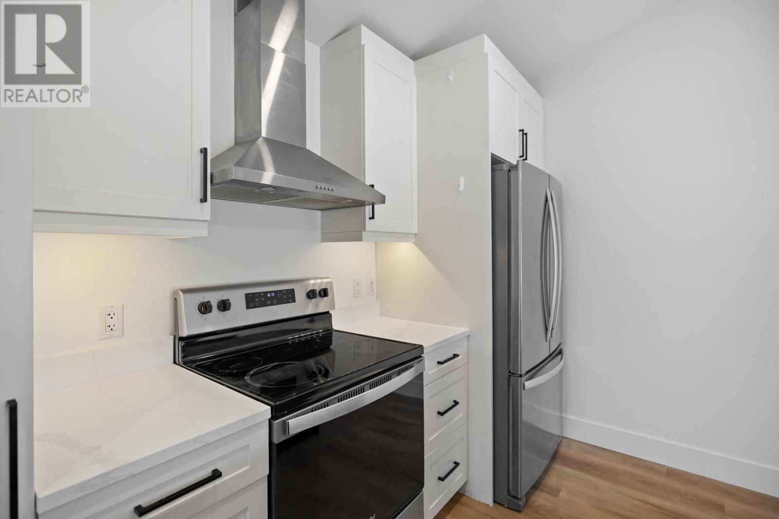 20 Beech Hill Avenue Property Photo 10
