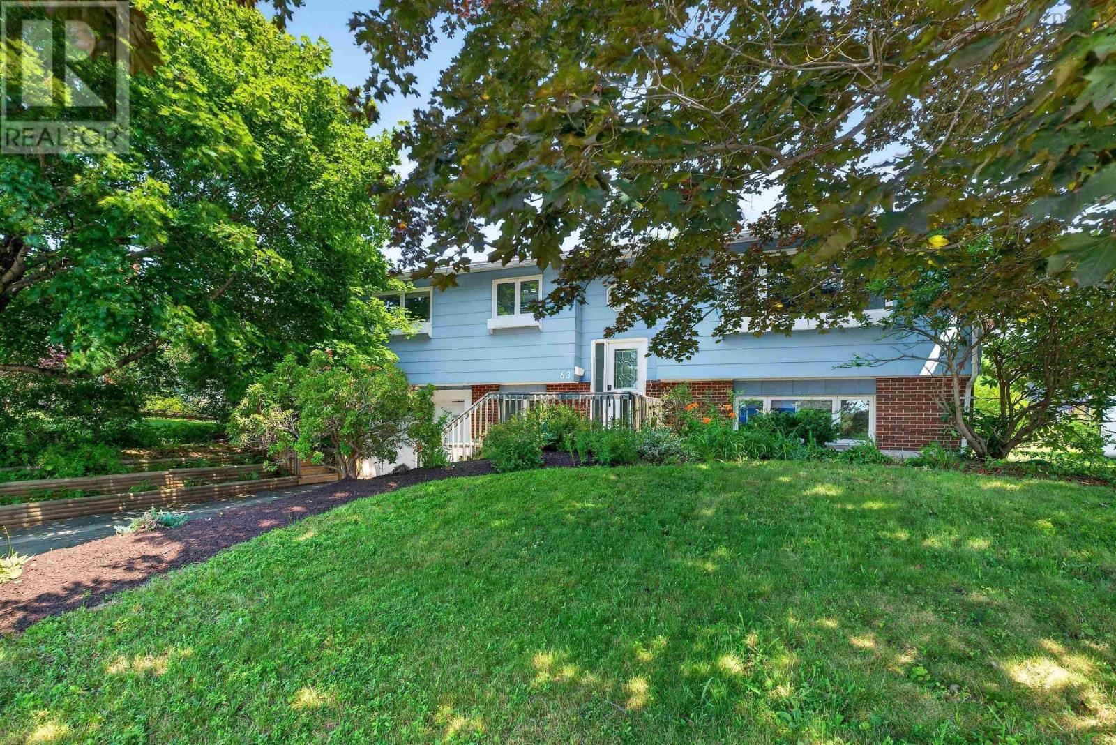 63 Oakmount Drive Property Photo 2