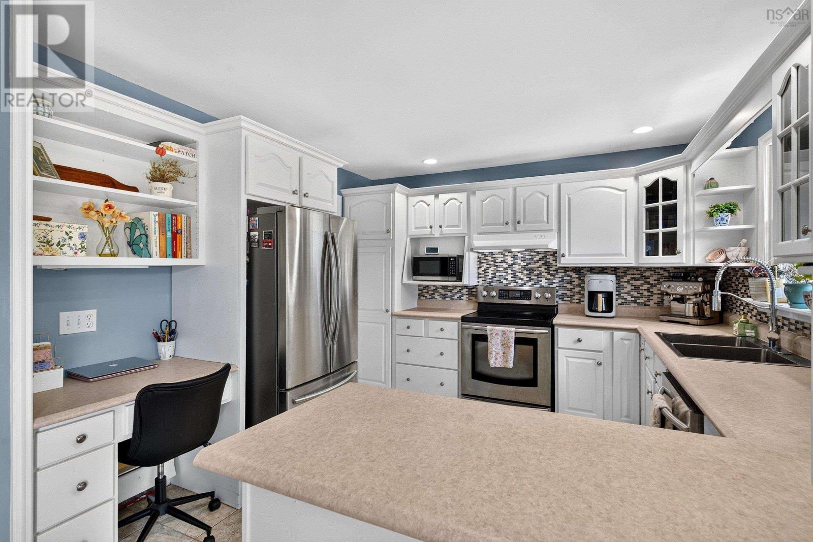 63 Oakmount Drive Property Photo 12