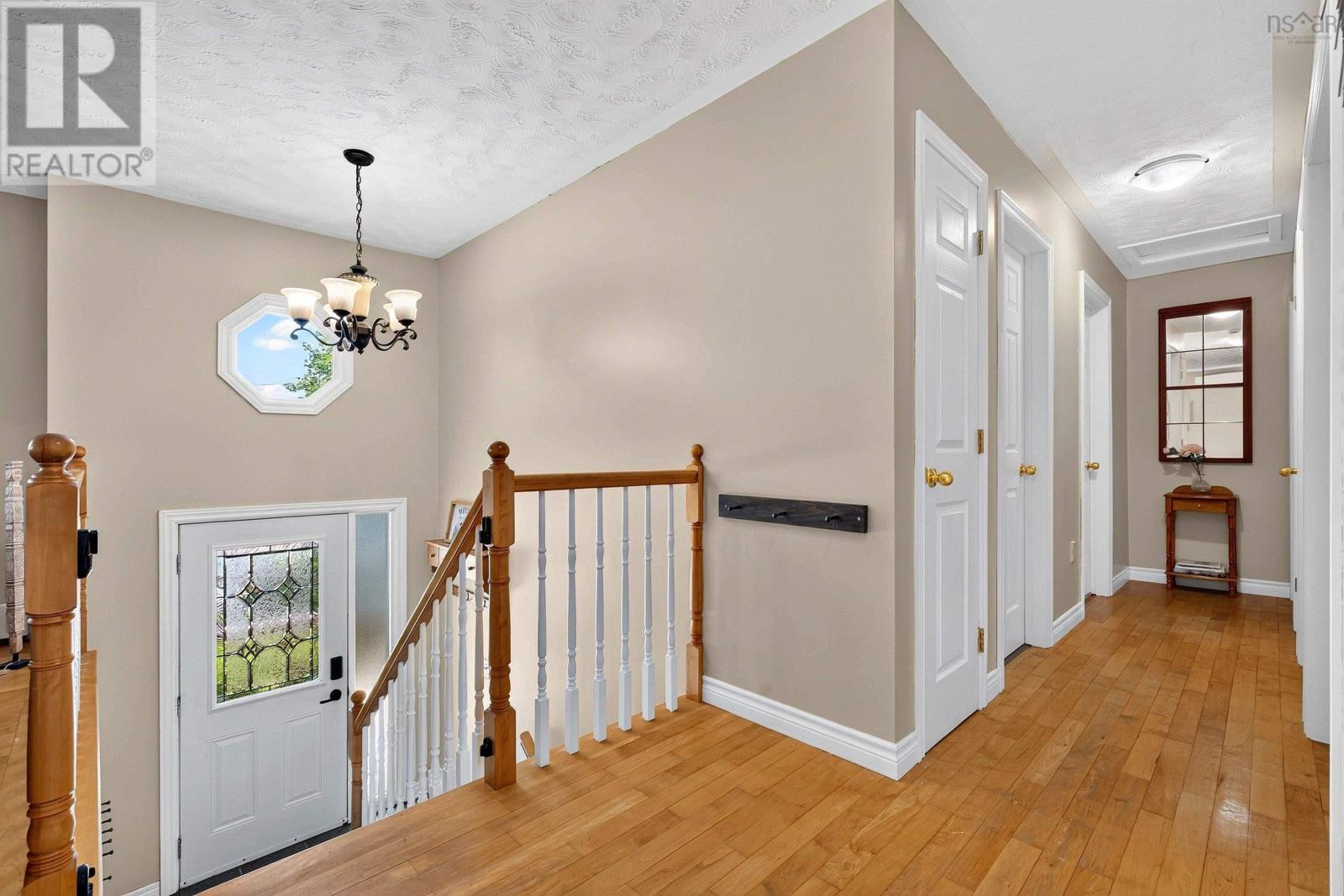 63 Oakmount Drive Property Photo 16