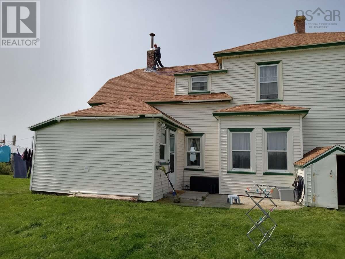 12 Ripine Lane Property Photo 4