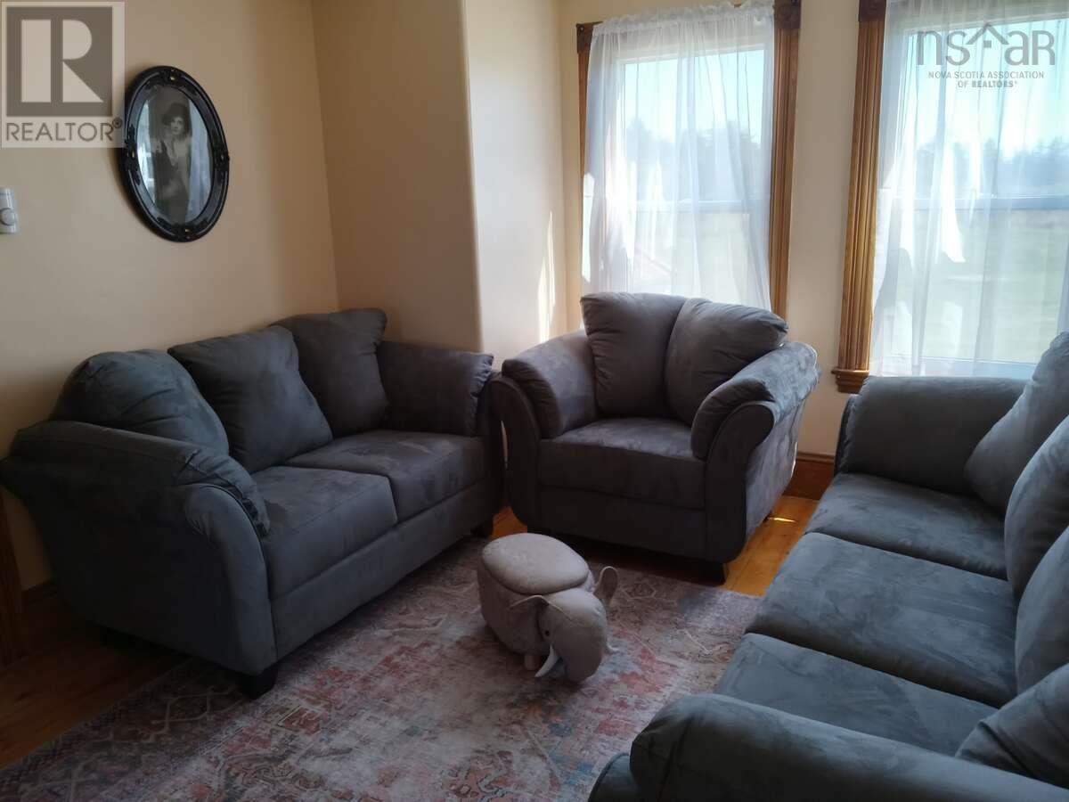 12 Ripine Lane Property Photo 14