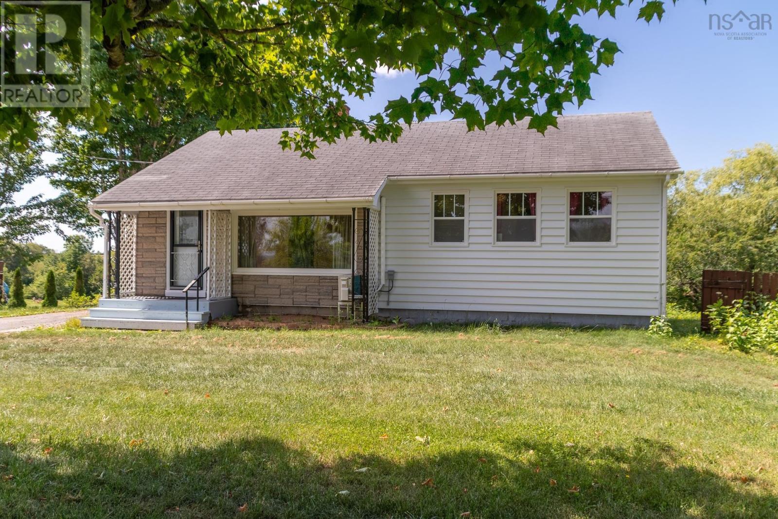 1549 Victoria Road