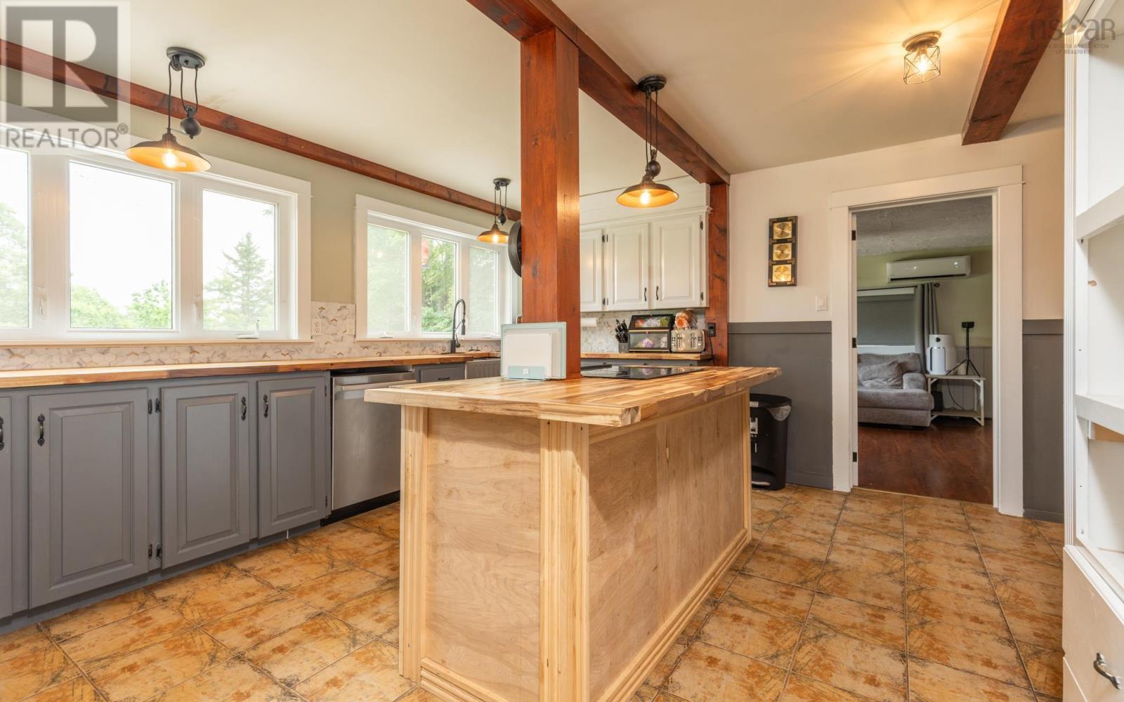 4845 Highway 340 Property Photo 11