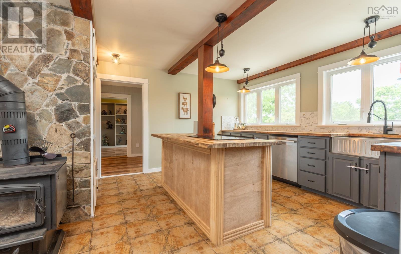 4845 Highway 340 Property Photo 14