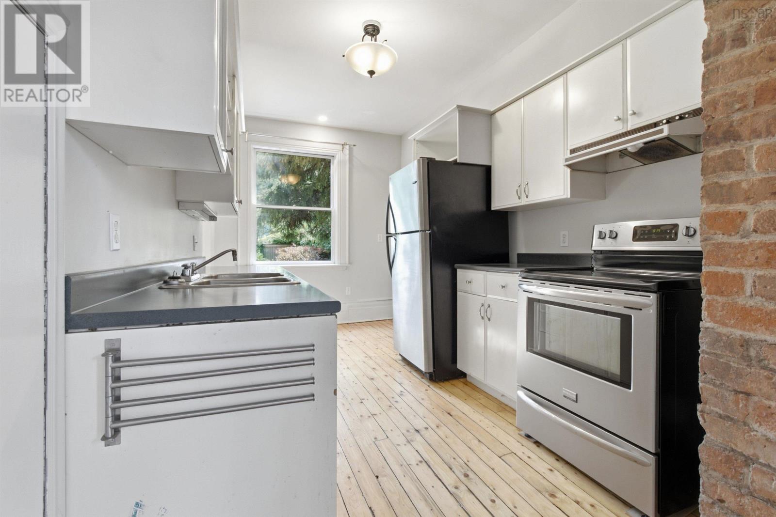 2048 Creighton Street Property Photo 7