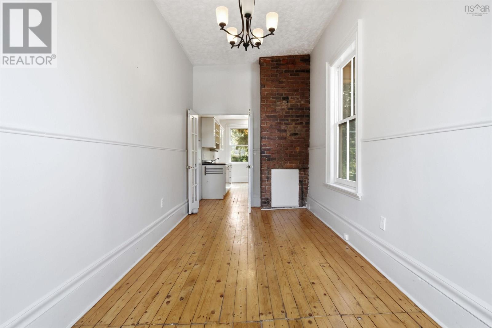 2048 Creighton Street Property Photo 11