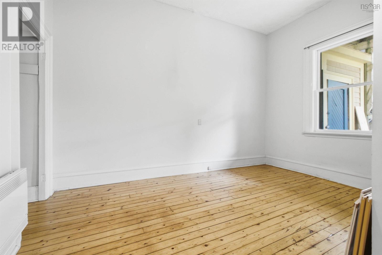 2048 Creighton Street Property Photo 35