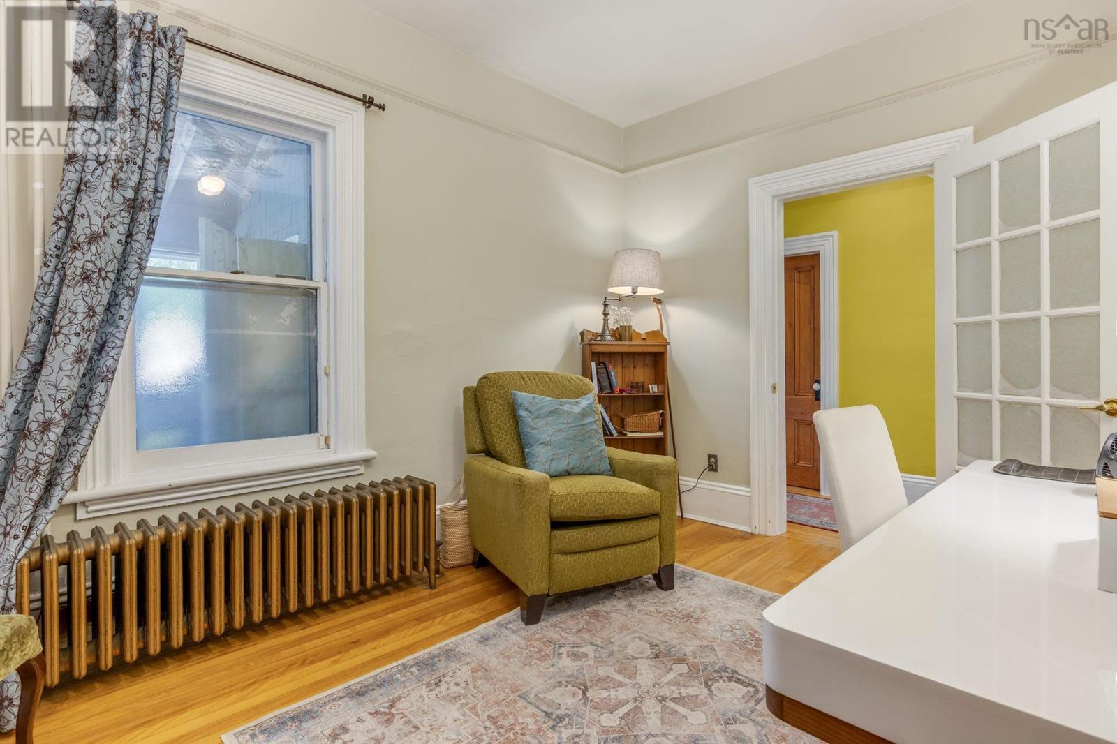 5822 / 5824 Charles Street Property Photo 9