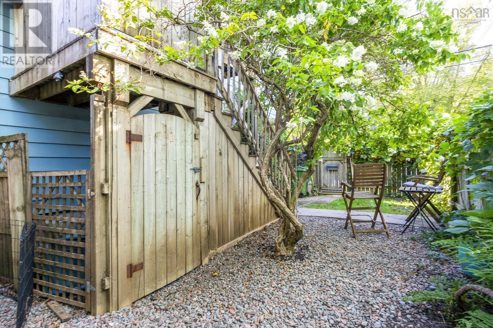 5822 / 5824 Charles Street Property Photo 40