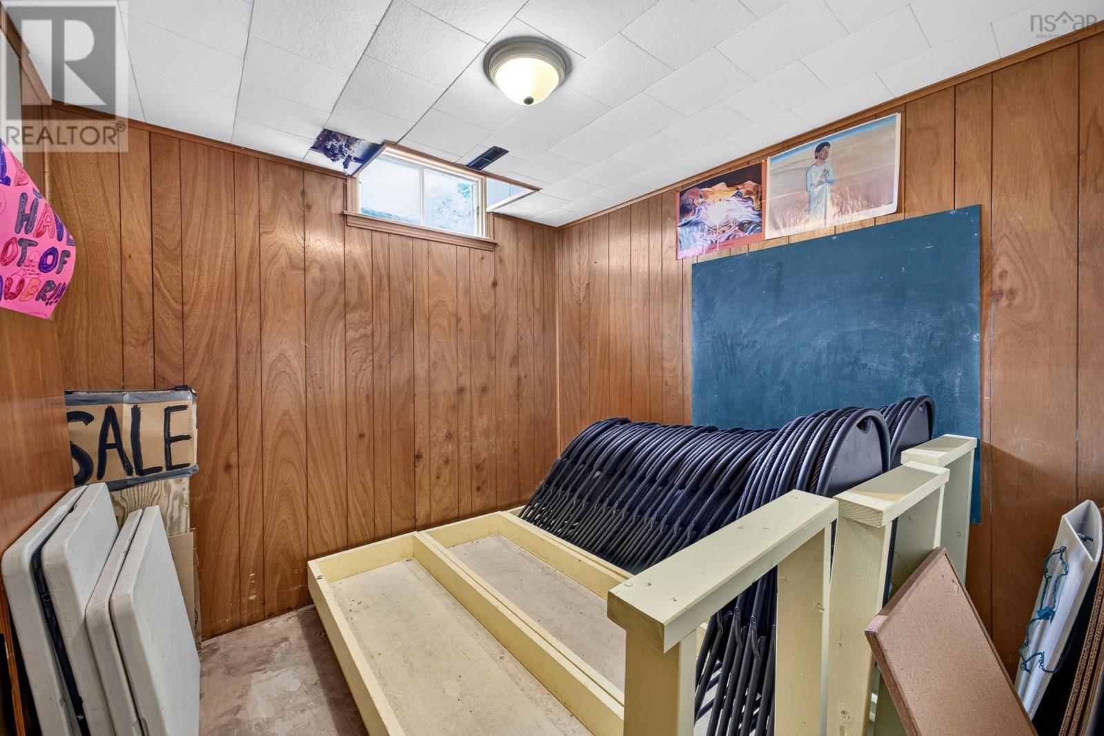 13968 Highway 6 Property Photo 25