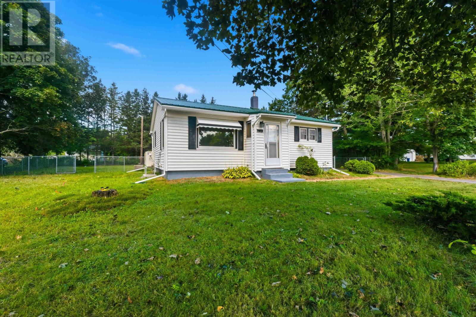 15071 Highway 1 Property Photo 1