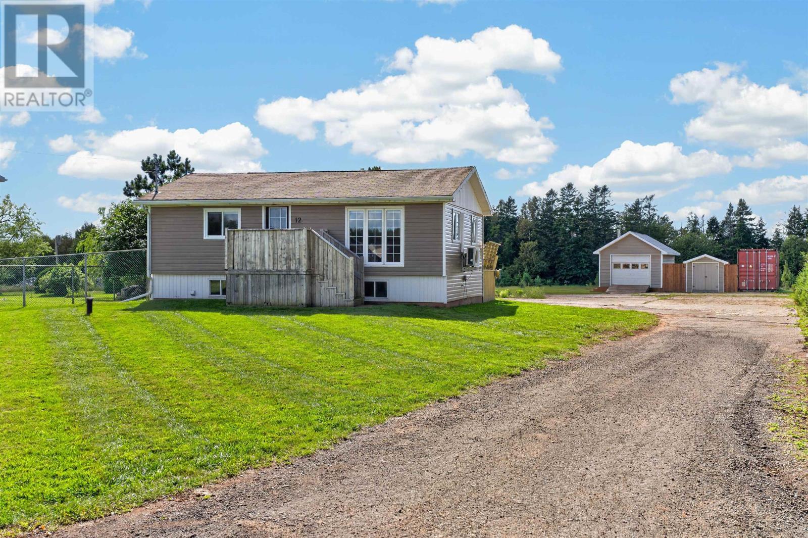 12 Ives Point Road Photo de la propriété 1