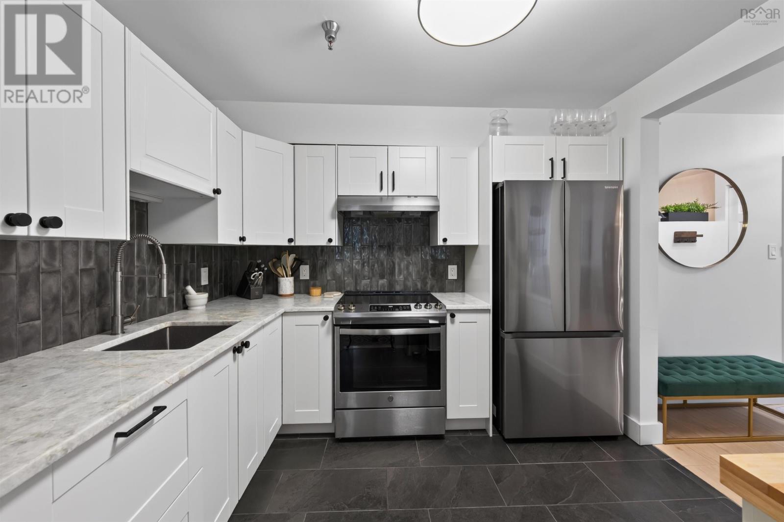 305 93 Kearney Lake Road Property Photo 21