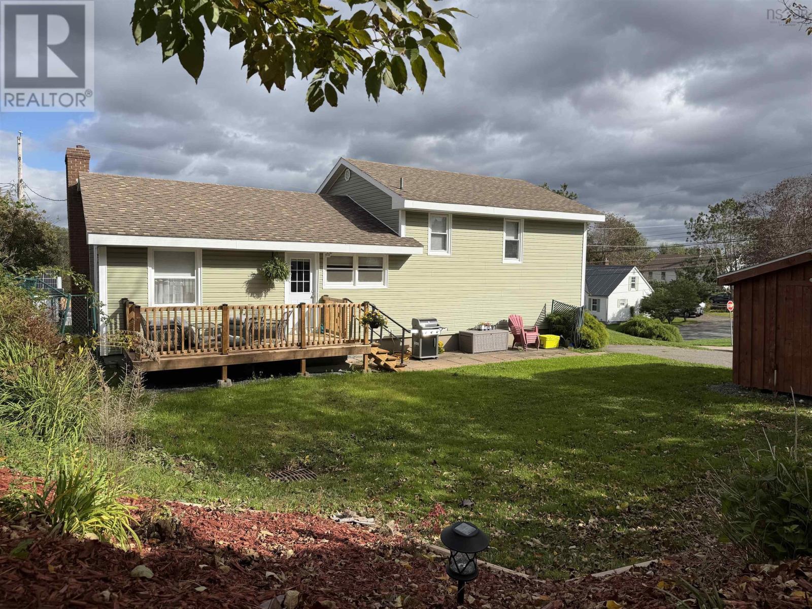 193 Willow Avenue Property Photo 2