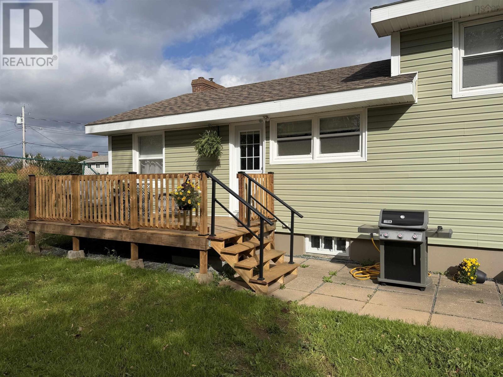 193 Willow Avenue Property Photo 3