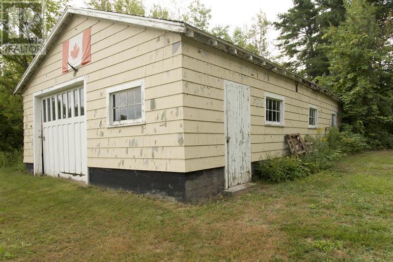 356 Orchard Property Photo 6