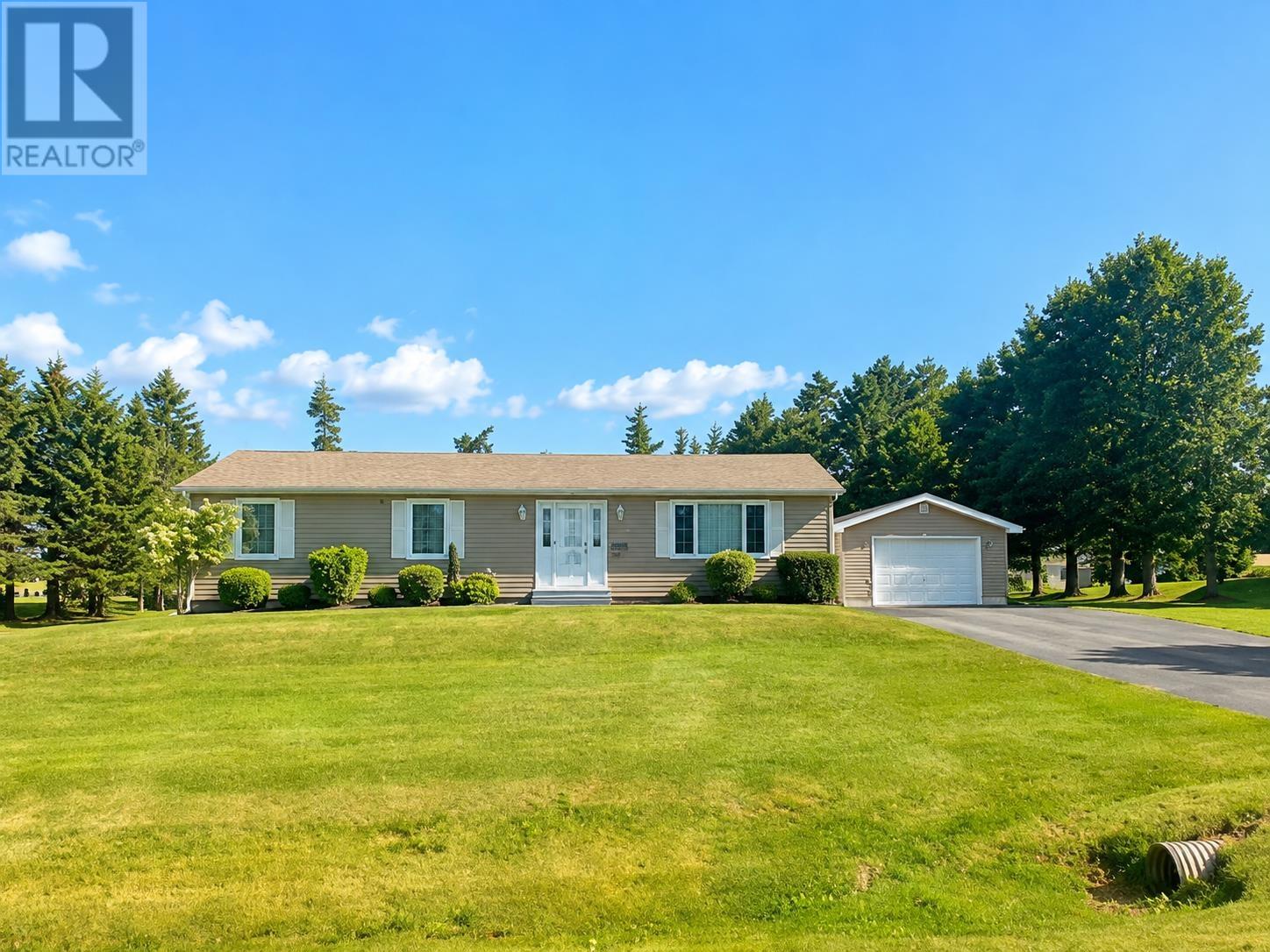 15 Phillips Avenue Property Photo 1