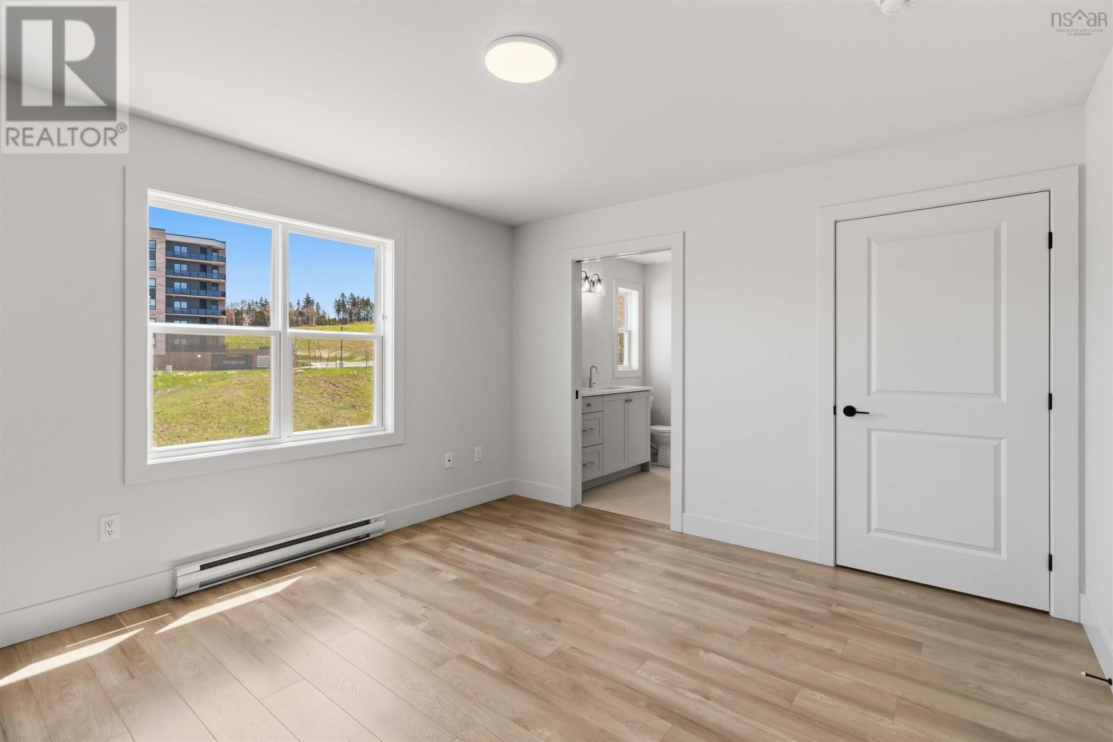Pc-5 18 Pearlgarden Close Property Photo 22