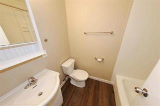683 Toronto Street Property Photo 4