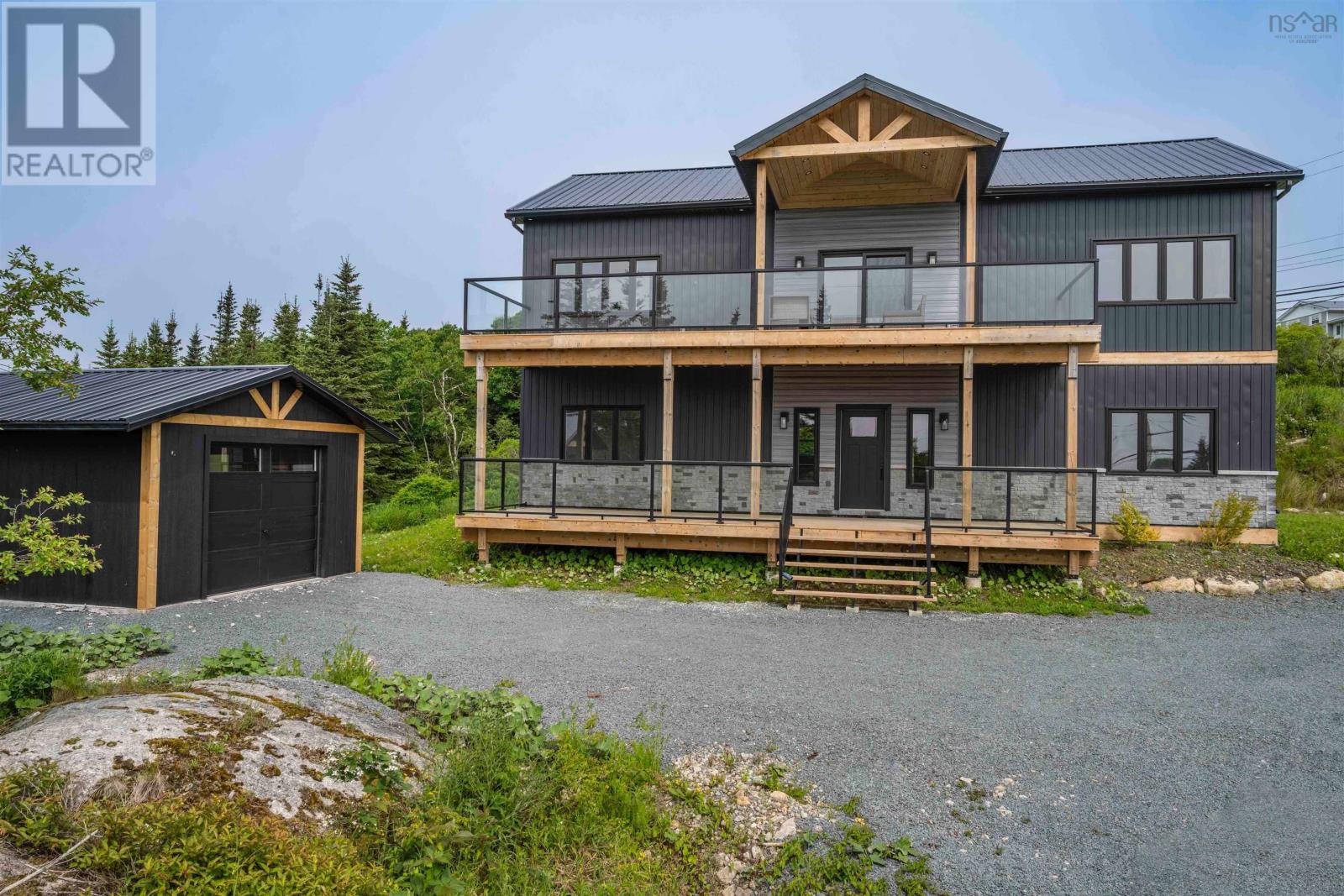 1605 Terence Bay Road Property Photo 1