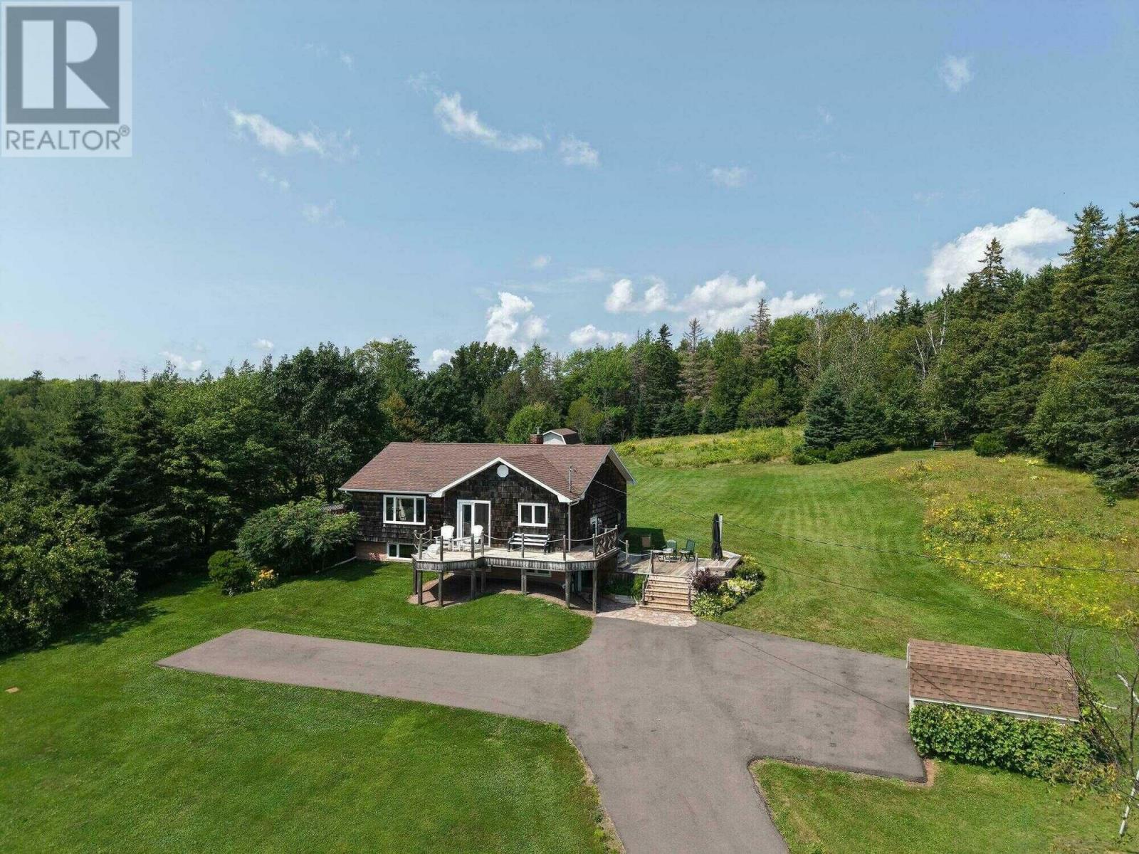 259 Clyde River Road Property Photo 2