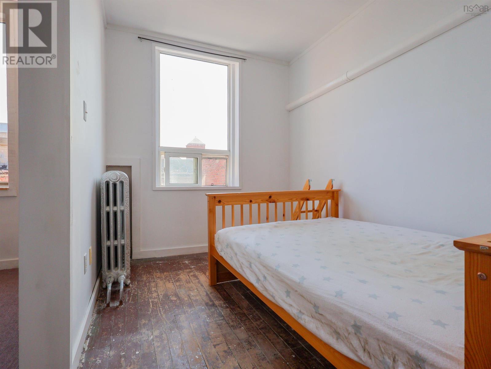109 Victoria Street E Property Photo 38