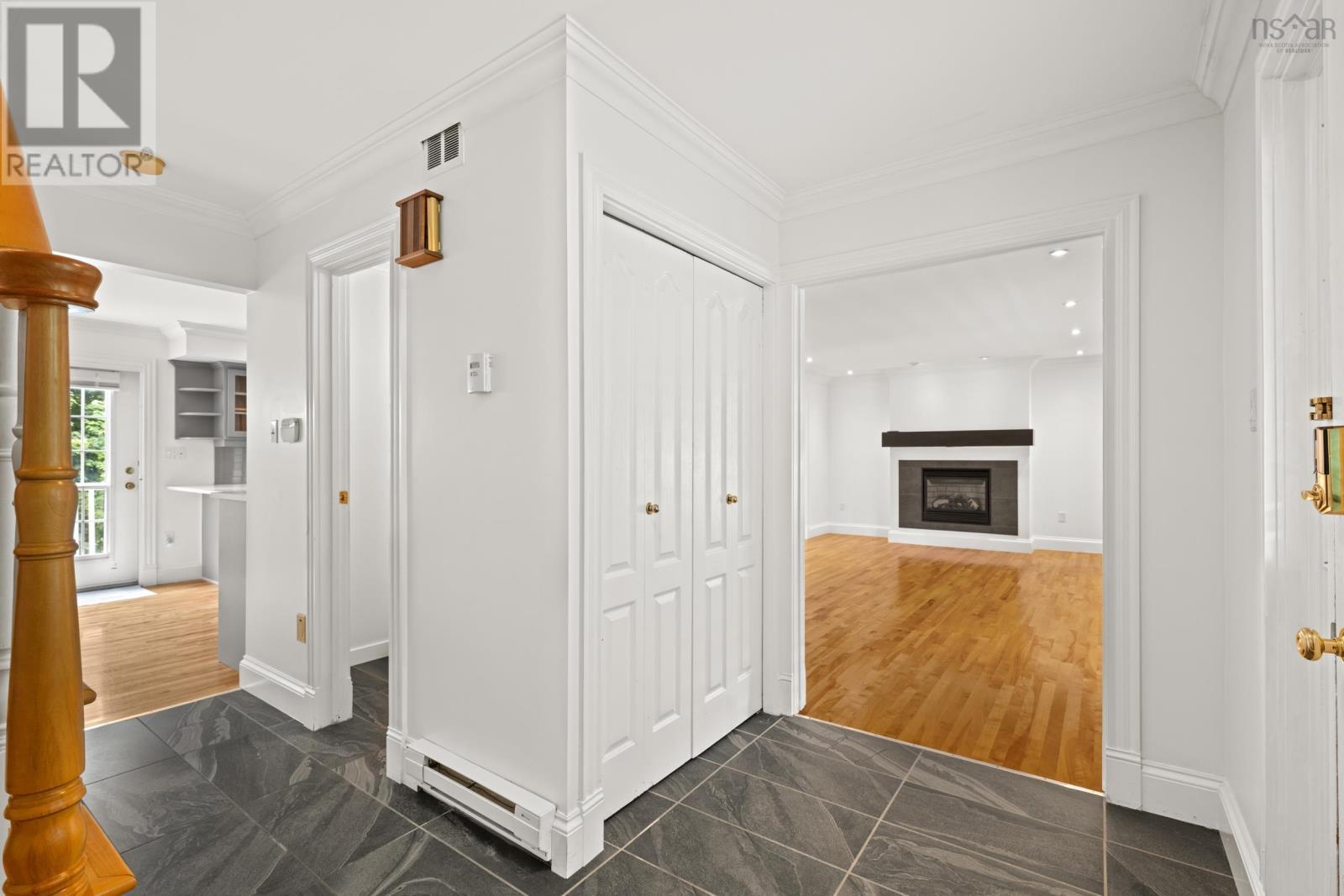 74 Golf Links Road Property Photo 6