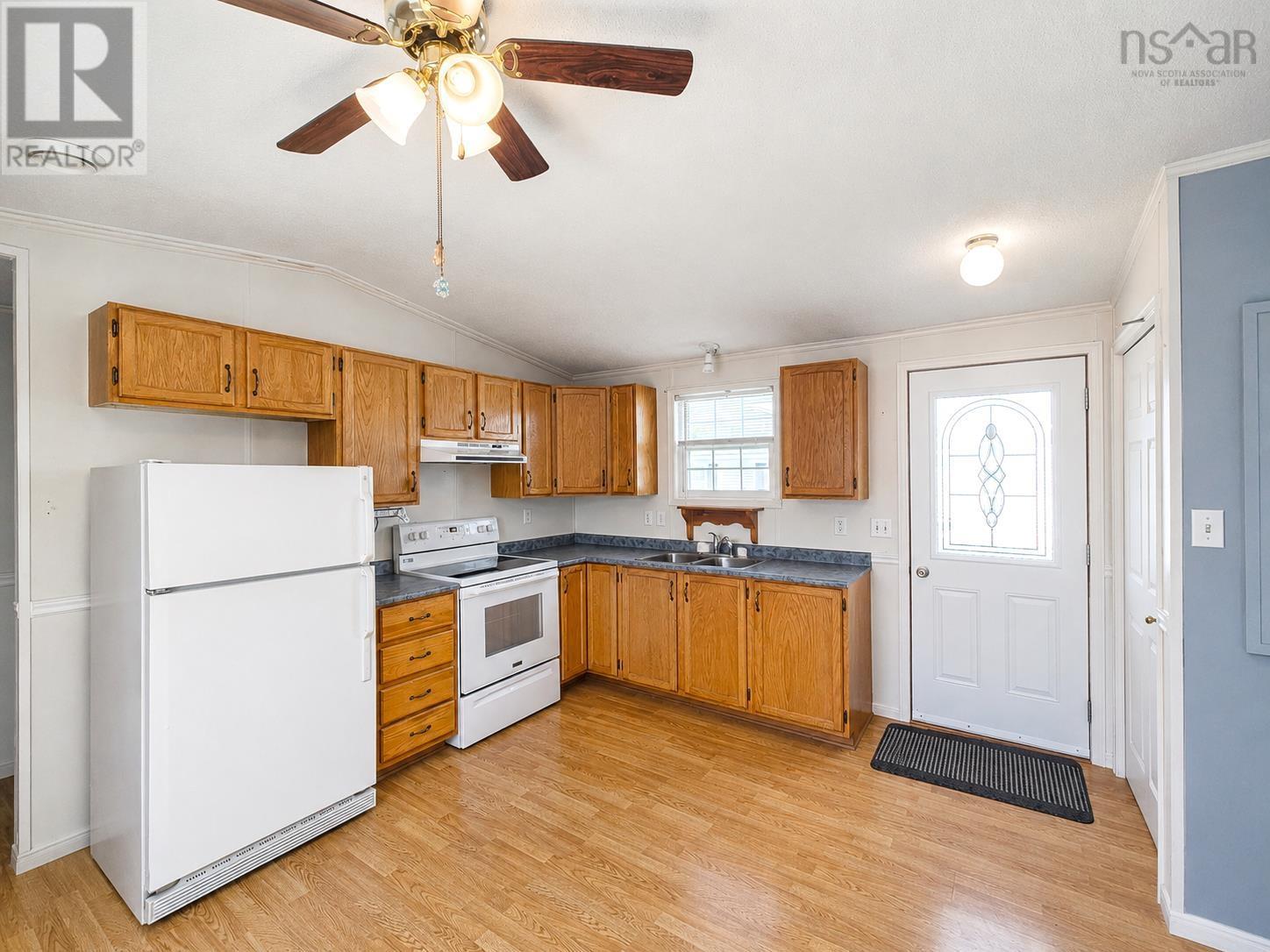 58 Greenhill Drive Property Photo 11