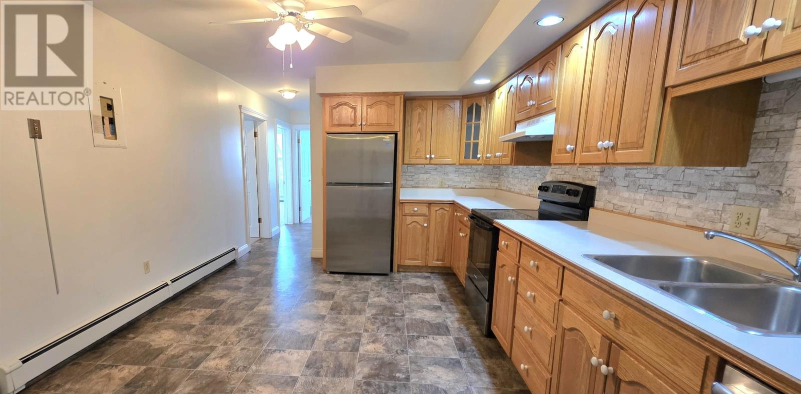 3 2 202 Euston Street Property Photo 4