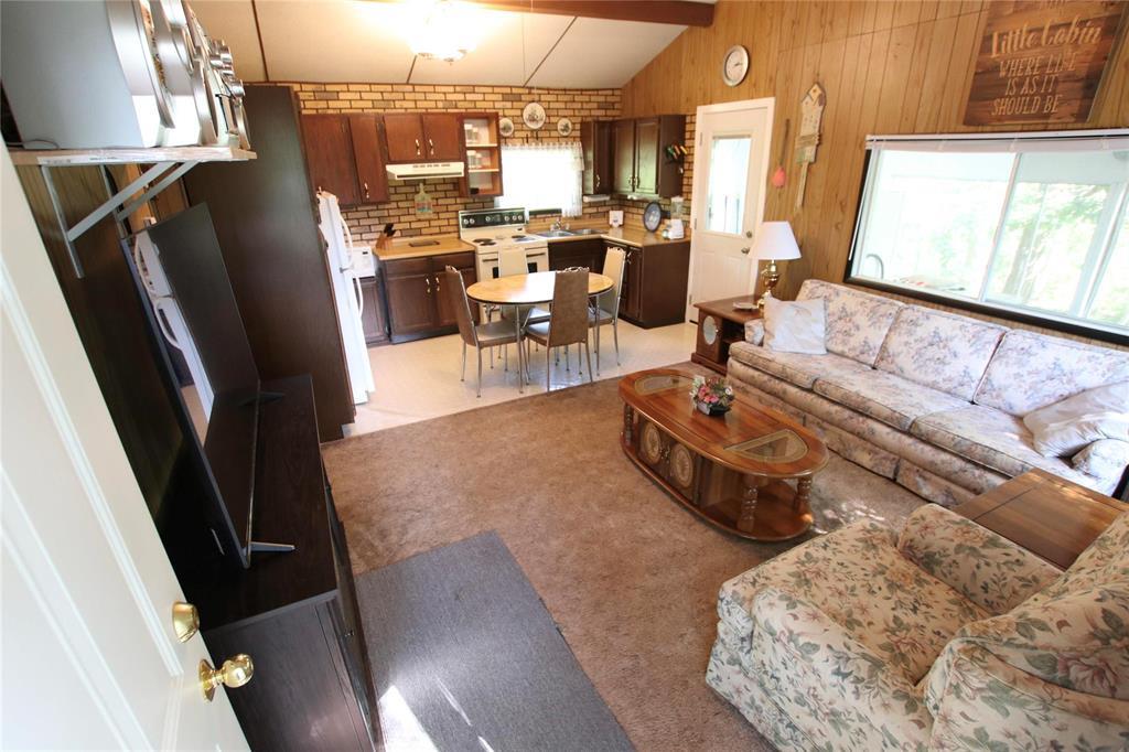 64 Riverside Parkway Property Photo 2
