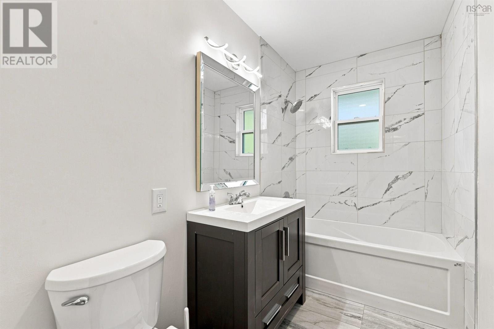 3 Admiral Street Property Photo 15