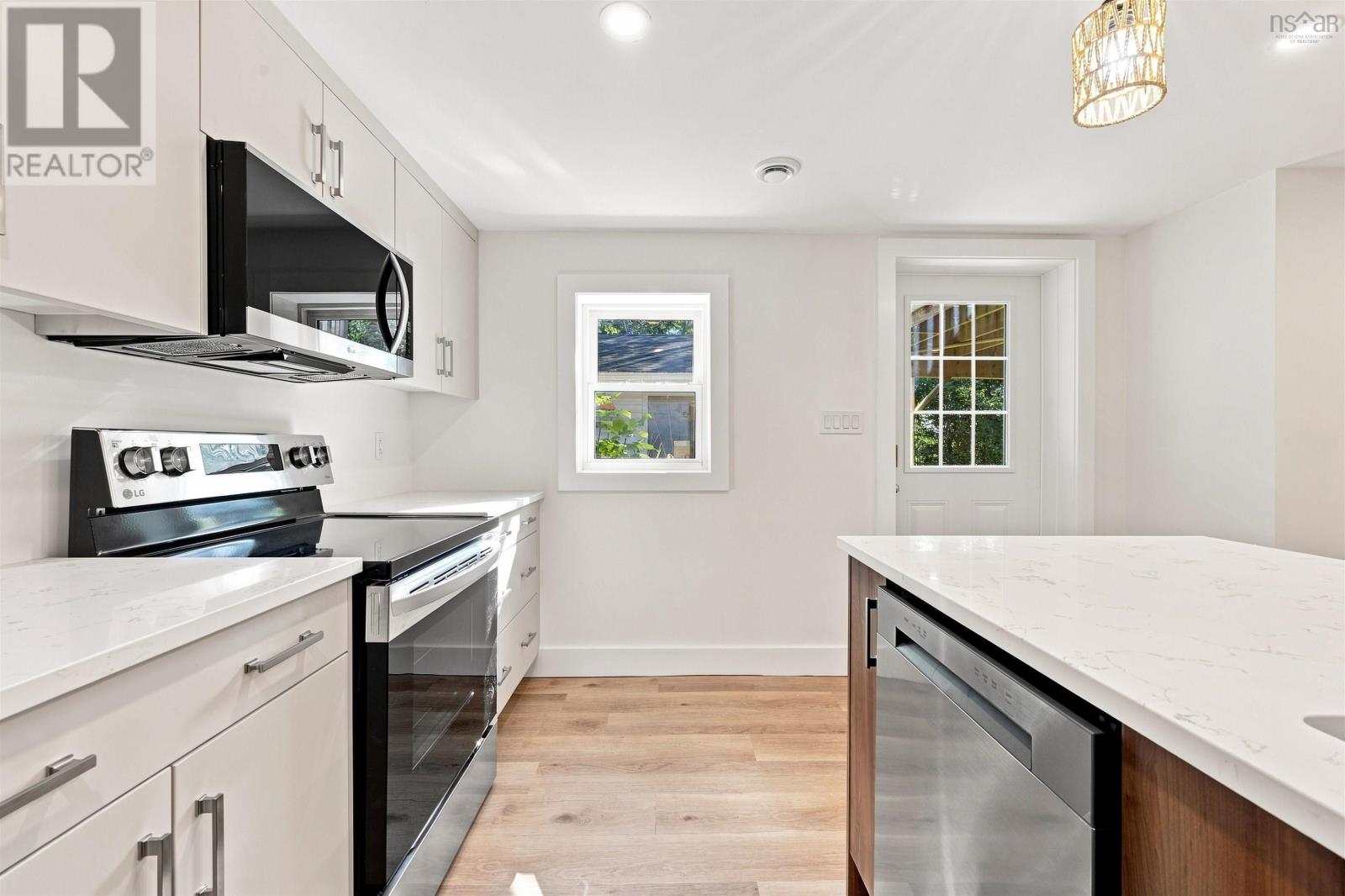 3 Admiral Street Property Photo 24