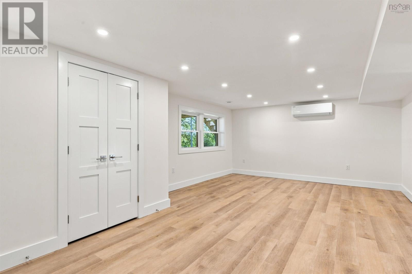 3 Admiral Street Property Photo 26