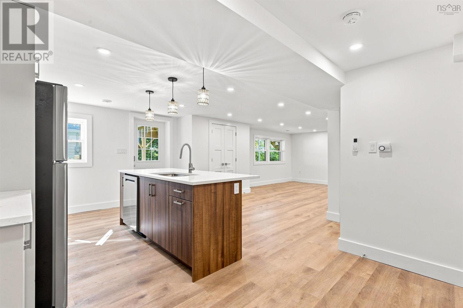 3 Admiral Street Property Photo 31
