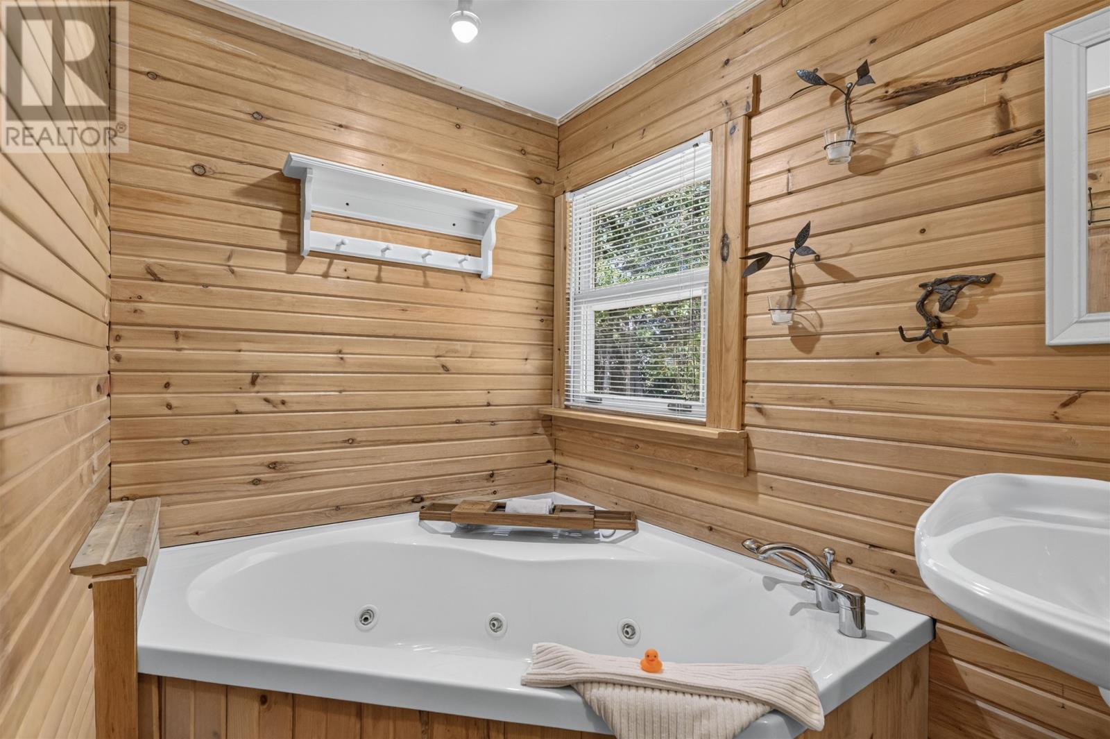 42 Peters Road Property Photo 16