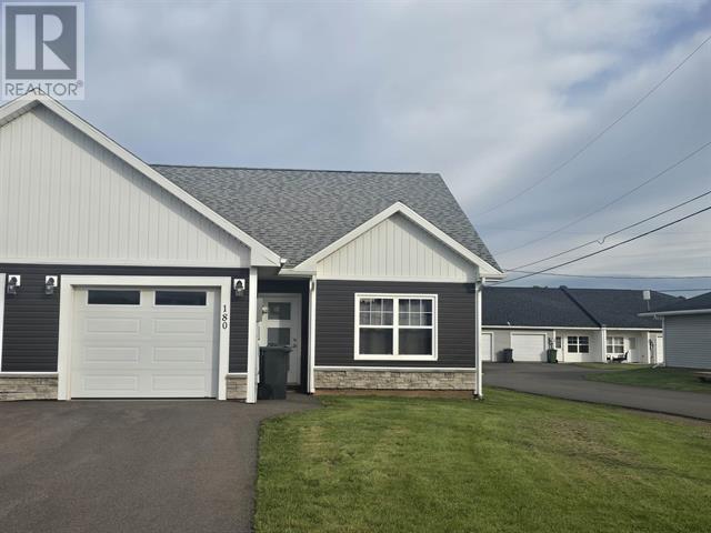 180 PUTTERS Street Property Photo 1
